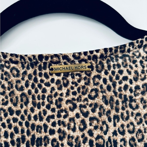 Michael Kors minidress, tiered skirt. Super cute! - Picture 4 of 4